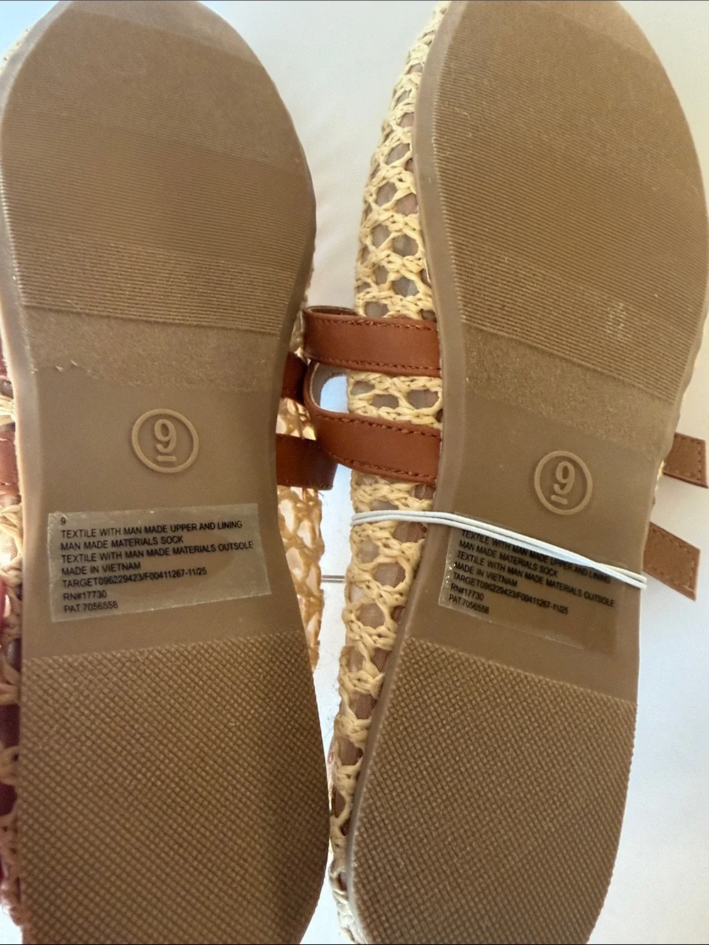 Universal Thread woven cream